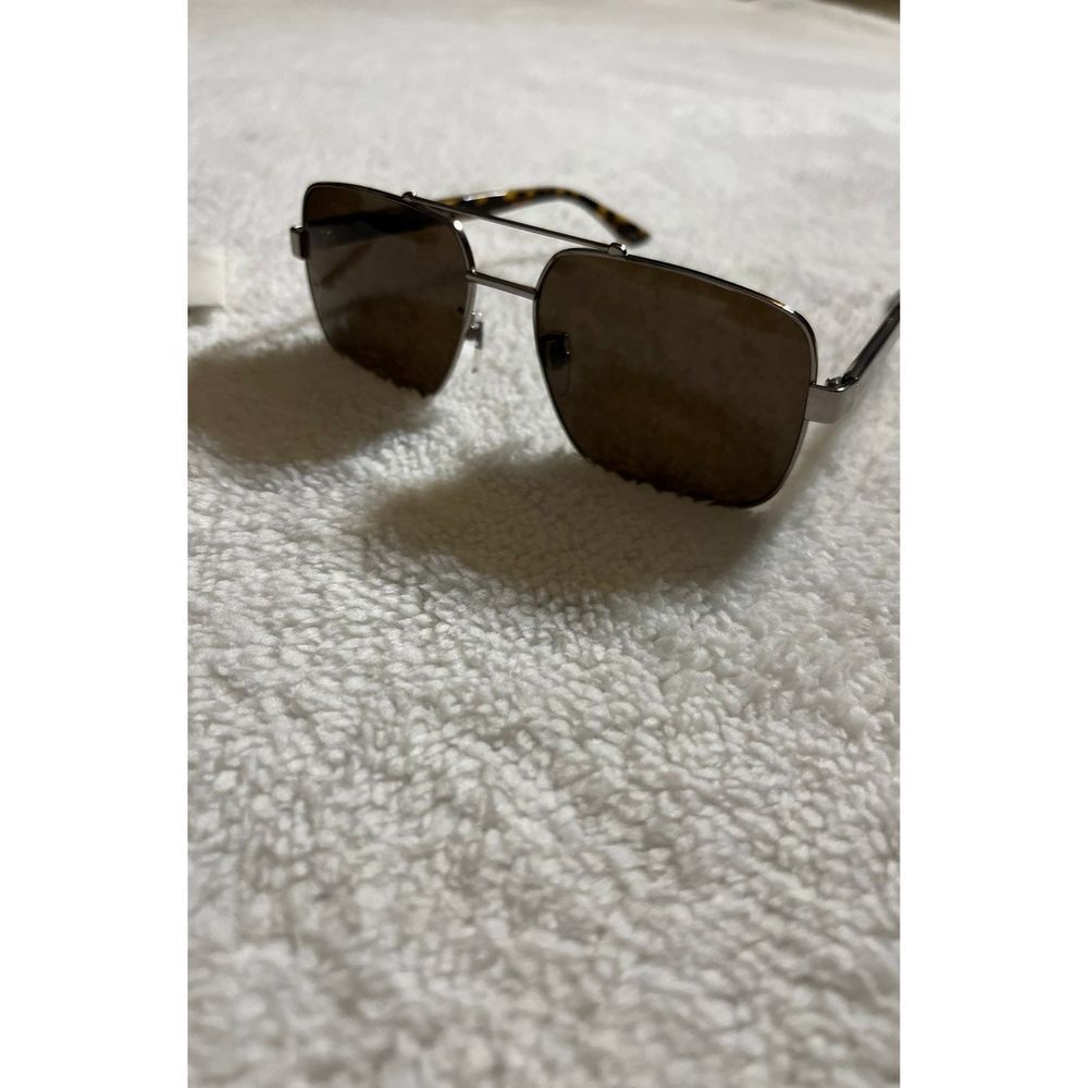 Gucci Sunglasses - Picture 4 of 10